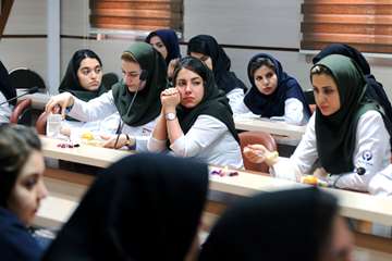 جشن پایان سال بیمارستان رفیده